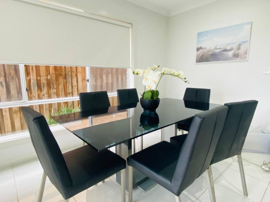 Kellyville 5Br Near Park And Shopping Mall Dış mekan fotoğraf