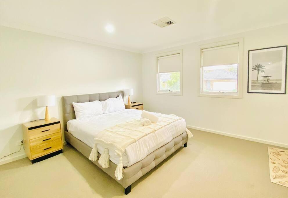Kellyville 5Br Near Park And Shopping Mall Dış mekan fotoğraf